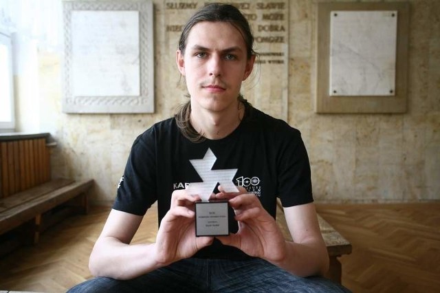 Karol Farbiś, uczeń z VI LO w Radomiu, zdobył złoty medal na Olimpiadzie Informatycznej.