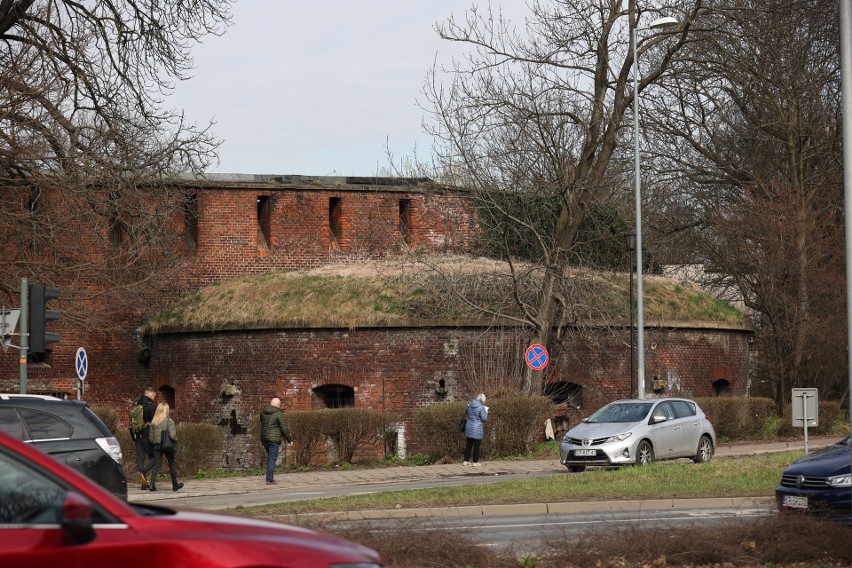 Kraków. Okolica Nowego Kleparza. Korki, nieład, brak wizji, ale będzie lepszy park