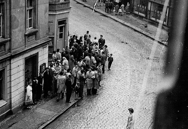 Konferencja naukowa człowiek wobec systemów totalitarnych na Środkowym Nadodrzu 1933-1989".