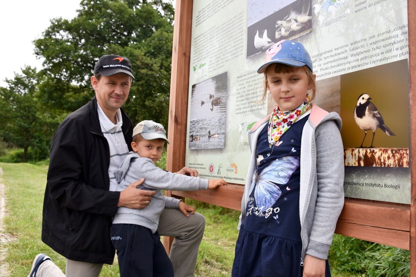 Krzysztof Roszkowski wybrał się na stawy z dziećmi: Zosią i...