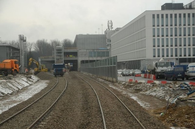 Dzięki przebudowie trasy do Balic pasażerowie wysiądą przy samym terminalu Kraków Airport.