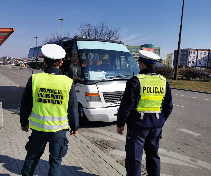 Podlaska policja i WITD kontrolują autobusy w obawie przed...