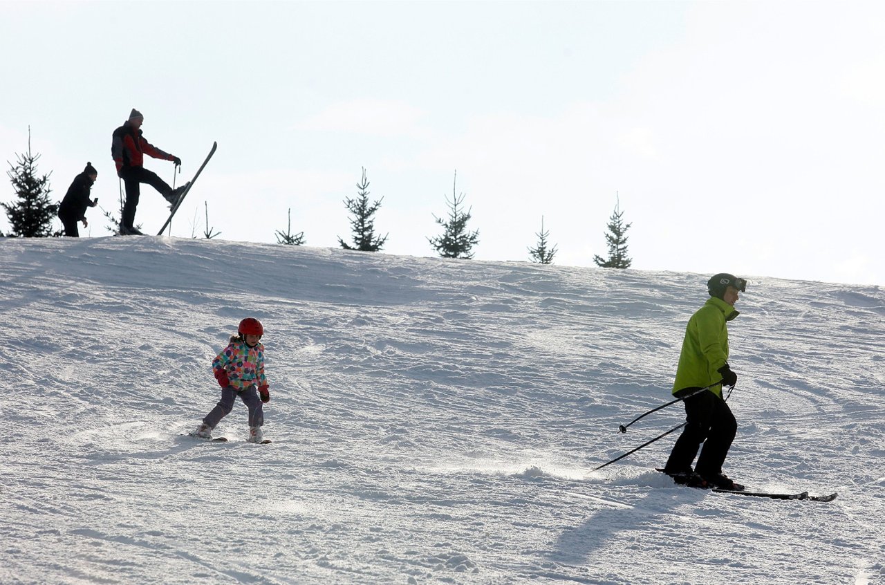 Gdzie jeździć w Beskidach na nartach? Wyciągi narciarskie działają KAMERKI  + WIDEO + ZDJĘCIA | Dziennik Zachodni