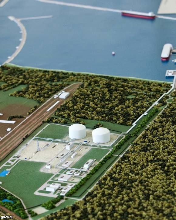 Tak będzie wyglądał polski terminal LNG i budowany m.in. dla niego port zewnętrzny.