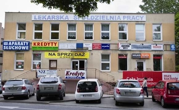 Spółdzielcy w Słupsku chcą sprzedać KarinęBudynek Kariny przy pl. Dąbrowskiego w Słupsku czeka na nowego właściciela.