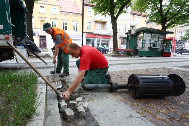 W weekend rozpoczął się demontaż ławek na ul. Wojska Polskiego.