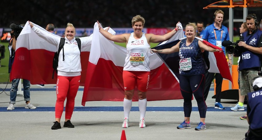 Anita Włodarczyk zdobyła złoty medal w rzucie młotem, Joanna...