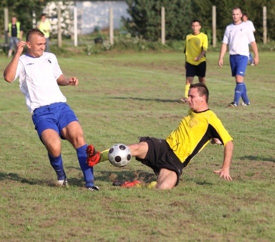 W starciu Arkadiusz Grabowski (z lewej) z Mateuszem Korczyńskim.