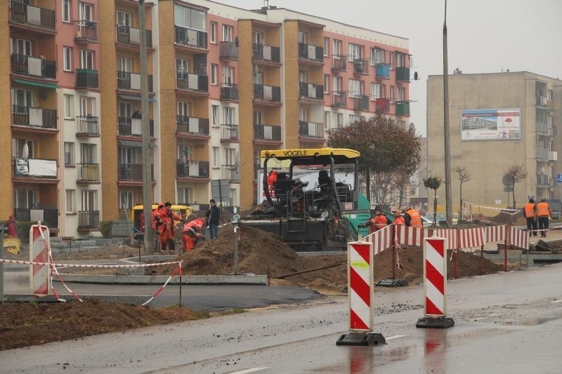 Ul. Kilińskiego: Trwa budowa ronda, ale to nie koniec inwestycji.  Miasto dostało 3 mln zł na przebudowę ulicy