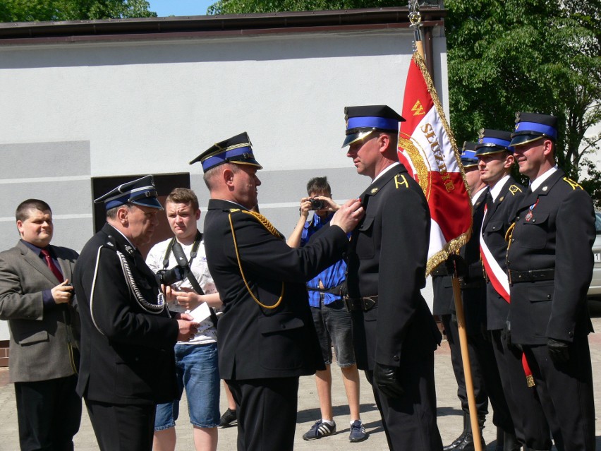 Tarnobrzeg: Powiatowe Obchody Dnia  Strażaka z medalami i awansami 