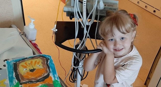 Maja Gozdek z Błędowa ma cztery lata. Obecnie przechodzi kolejne badania. Jej leczenie jest bardzo kosztowne.