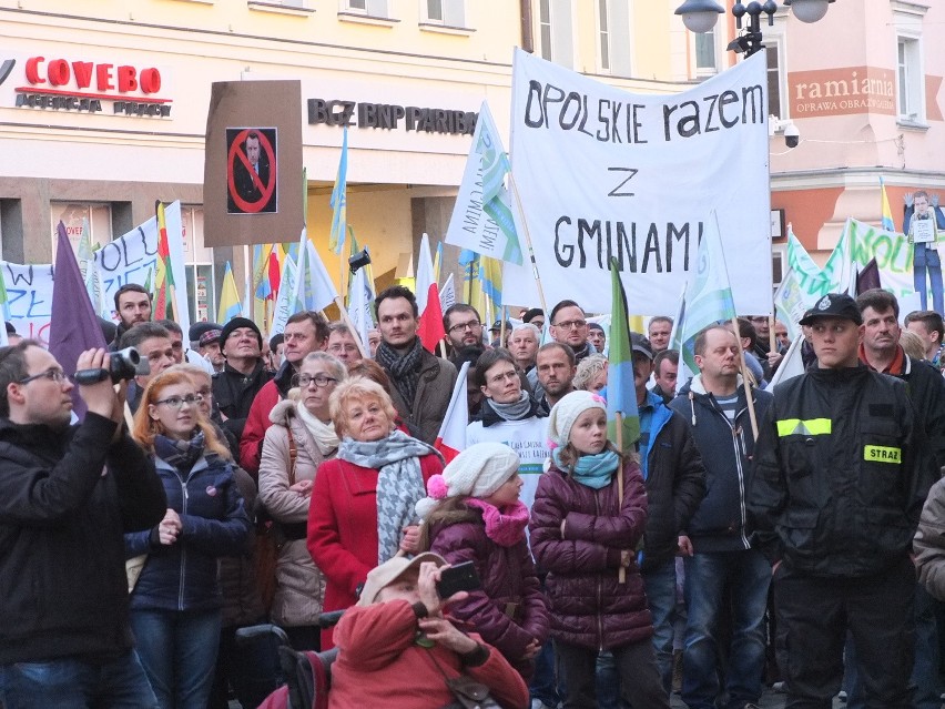 Protest odbył się dokładnie w rok od pierwszej informacji na...