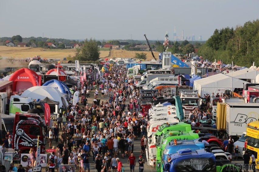 Master Truck 2019. Nocny pokaz świateł Master Truck of Light