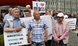 Kolejny protest wędkarzy w Kielcach. Przez 41 lat dbali o zbiornik w Sukowie, a Industria chce im go zabrać. Zacięcie bronią swojego łowiska