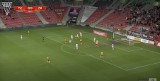 Skrót meczu GKS Tychy - Znicz Pruszków 2:1 [WIDEO]. Gospodarze rzutem na taśmę wygrywają