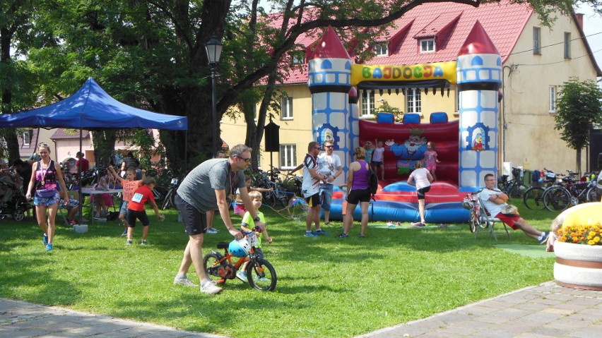 Alwernia. Rekordowa liczba 480 rowerzystów wzięła udział w Rodzinnym Rajdzie Rowerowym [ZDJĘCIA]