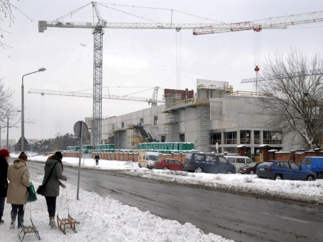 Zwycięzca nowego przetargu będzie mieć 10 miesięcy na zakończenie budowy hali przy ul. Bema w Toruniu