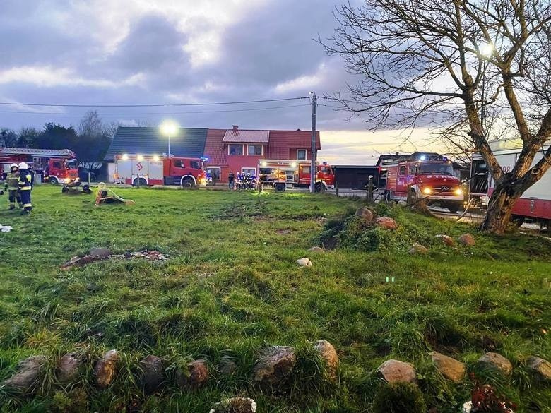 Trzy duże pożary i kilkanaście mniejszych. Sezon grzewczy w pełni. Zobacz, co radzą strażacy