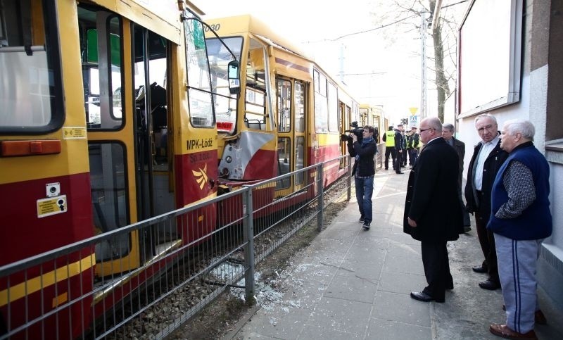 Wypadek Limanowskiego Włókniarzy. Zderzyły się tramwaje są ranni! [FILM, ZDJĘCIA]
