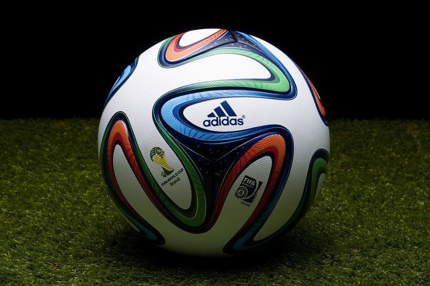 Adidas Brazuca - oficjalna piłka MŚ 2014