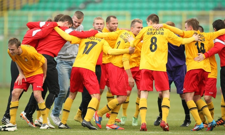 Piłka nożna: Śląsk II - Ślęza Wrocław 0:1 (ZDJĘCIA)