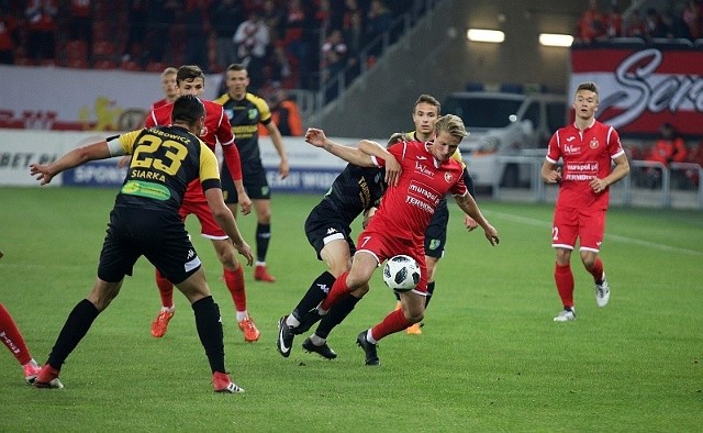 29 września Widzew pokonał Siarkę 4:0. Jedną z bramek strzelił Mateusz Michalski