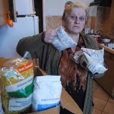 - W tych trudnych czasach każda pomoc żywnościowa jest dla nas ważna - mówi Helena Cieślak z Buszowa