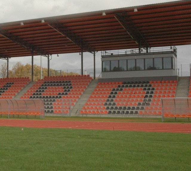 Kibice na trybunach stadionu zasiądą dopiero na wiosnę