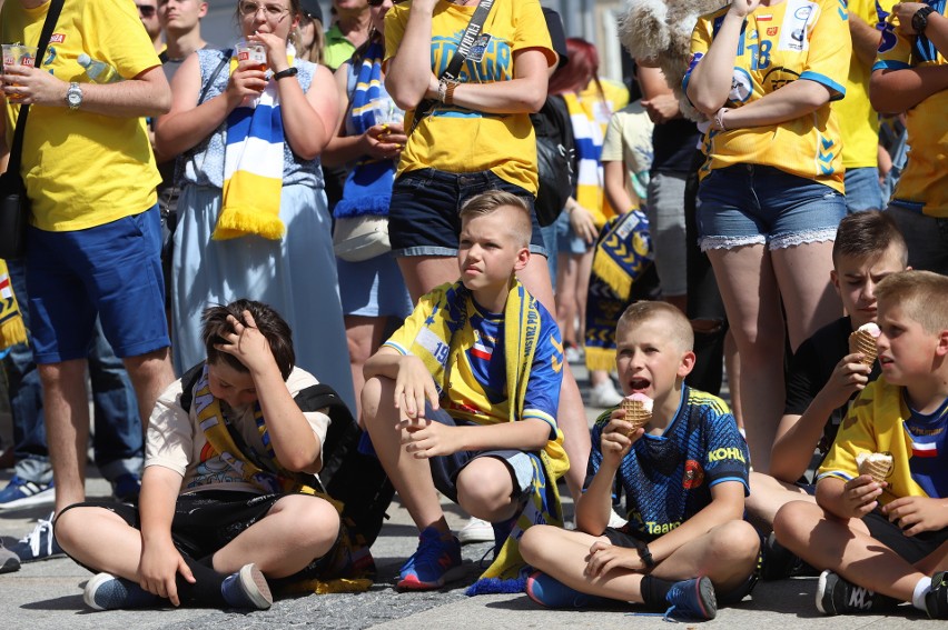 Kibicowaliście Łomży Vive Kielce na Rynku w Kielcach w meczu z Telekomem Veszprem w Final 4? Szukajcie się na zdjęciach