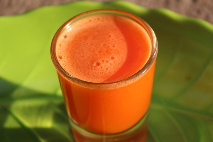 Sok marchewkowy to jeden z najpopularniejszych soków...