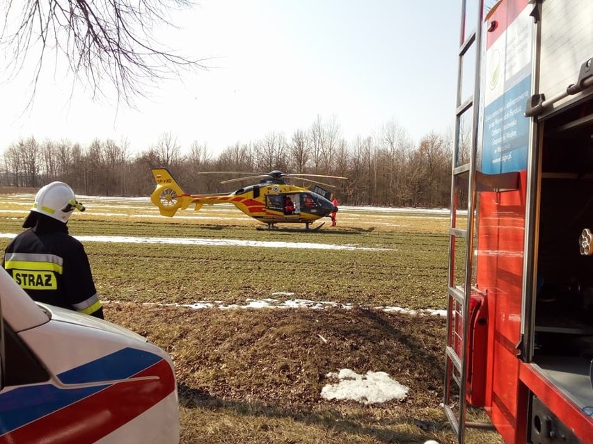 Cztery osoby poszkodowane w wypadku w Głowaczowie. Po najciężej ranne dziecko przyleciał śmigłowiec