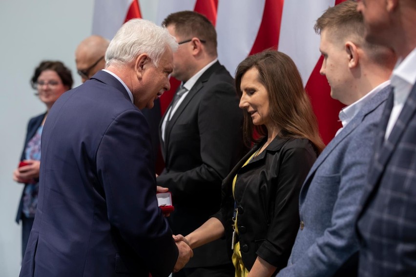 W Bydgoszczy odbyło się wręczenie odznak honorowych nadanych...