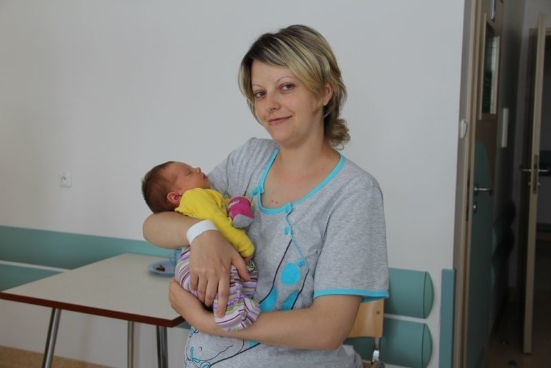 Lena Mrozek, córka Iwony i Daniela z Lelisa urodziła się 19...