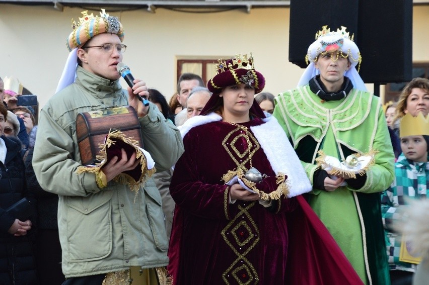 Orszak Trzech Króli w Starym Sączu. Burmistrz Jacek Lelek zaprasza mieszkańców i turystów