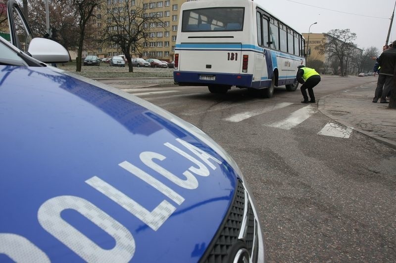 Autobus potrącił 13-latkę