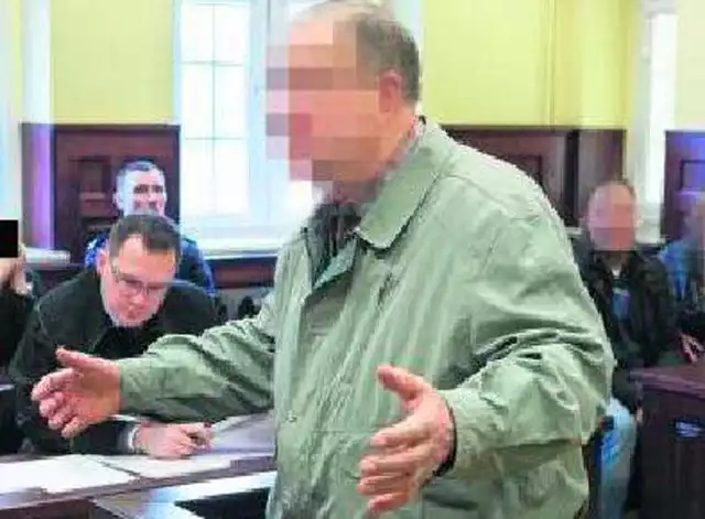 Taksówkarz Tadeusz K. domaga się od sprawcy ponad 50 tysięcy złotych zadośćuczynienia za krzywdy i odszkodowania.