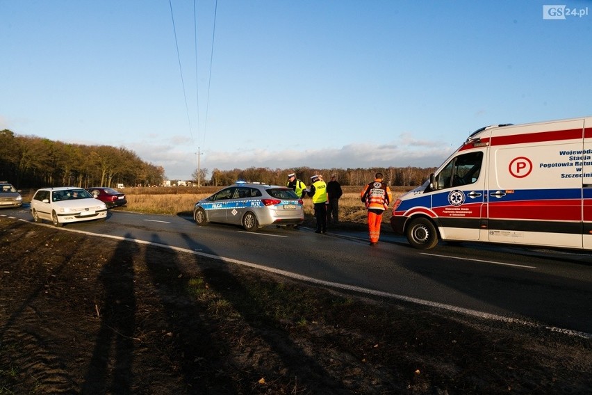 Dwa samochody osobowe zderzyły się na ul. Kniewskiej [ZDJĘCIA] 