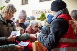 Śniadania wielkanocne i paczki żywnościowe dla osób potrzebujących w Lublinie. Caritas i Kuchnia Brata Alberta zapraszają