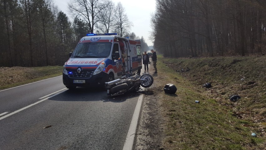 Wypadek na DK nr 11 koło Szczecinka. Motocyklista ranny [zdjęcia]