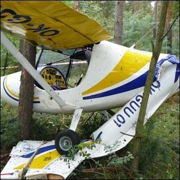 Lekki samolot produkcji czeskiej spadł w lesie