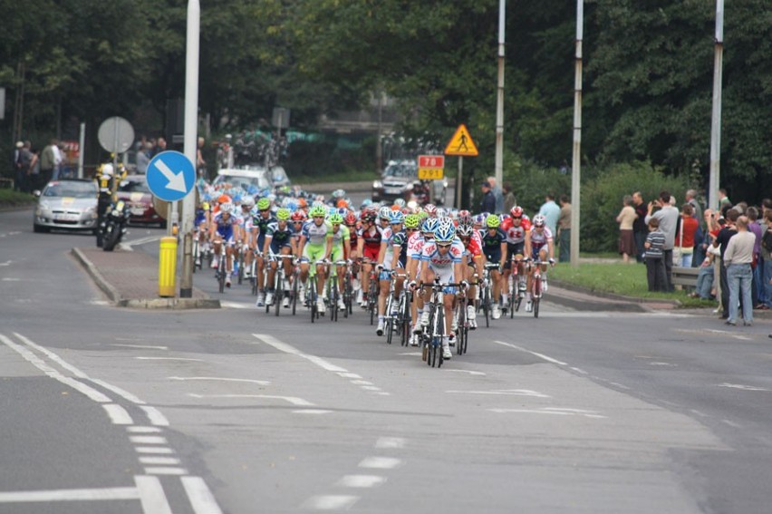 Uczestnicy Tour de Pologne przejechali przez Zawiercie w...