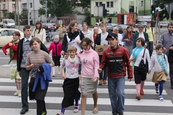 Dwudziestu wychowanków domu dziecka w Pieczorach przez dwa tygodnie będzie gościć w Białymstoku.
