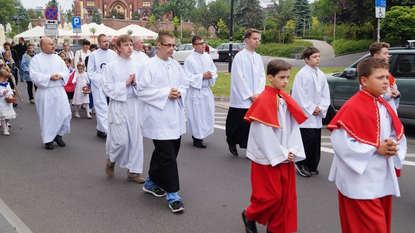Boże Ciało w Rybniku: tłumy wzięły udział w procesji