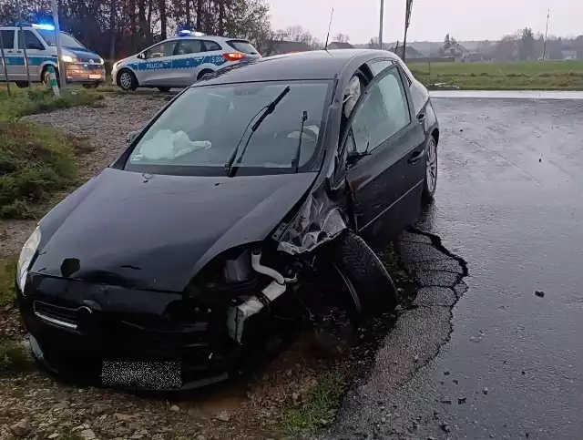 Na drodze krajowej numer 78 w Zdanowicach zderzyły się trzy pojazdy