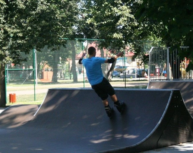 Użytkownicy skateparku uprzykrzają życie sąsiadom