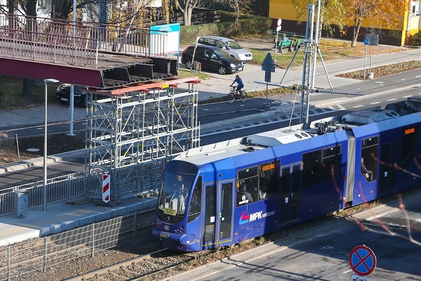 Rozbiórka kładki nad ulicą Grabiszyńską