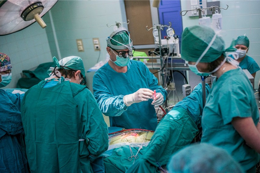 W Klinice Kardiochirurgii Dziecięcej UMP wykonywane są...