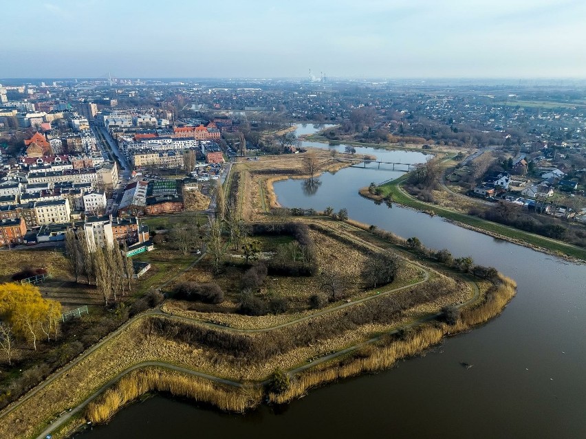 Ramię ujściowe Motławy do Martwej Wisły - dawna fosa Gdańska