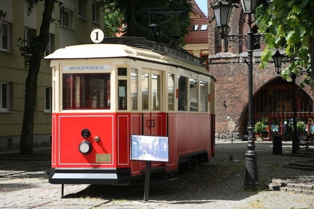 Początek o godz. 12.30 przy tramwaju  przy ul. Nowobramskiej.