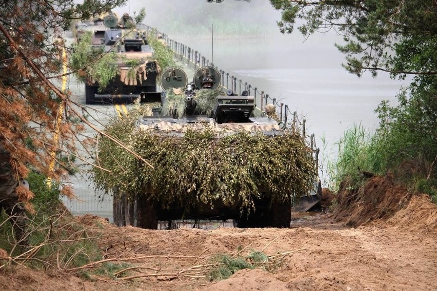 Nasze rośki i osy przejechały po amerykańskim moście. Trwa Saber Strike 2018 